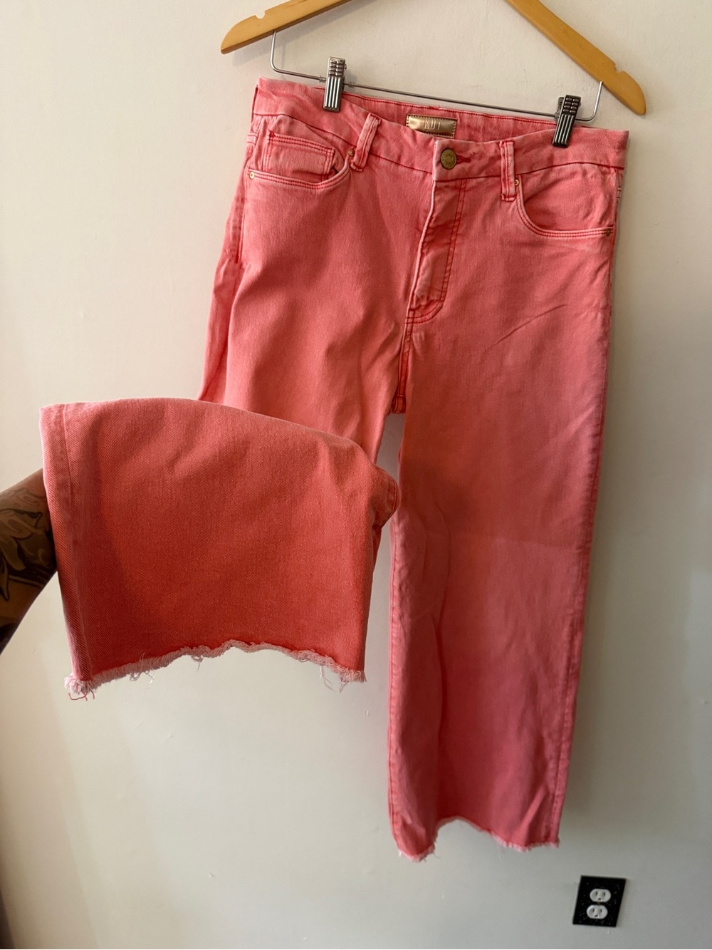 Kut from the Kloth Coral Wide-Leg High-Rise Jeans - Picture 4 of 7